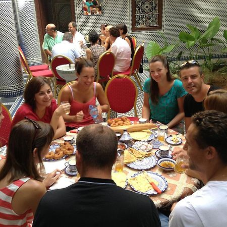 Riad Les Chrifis Navette Aeroport 24 Sur 24 Fes Ngoại thất bức ảnh
