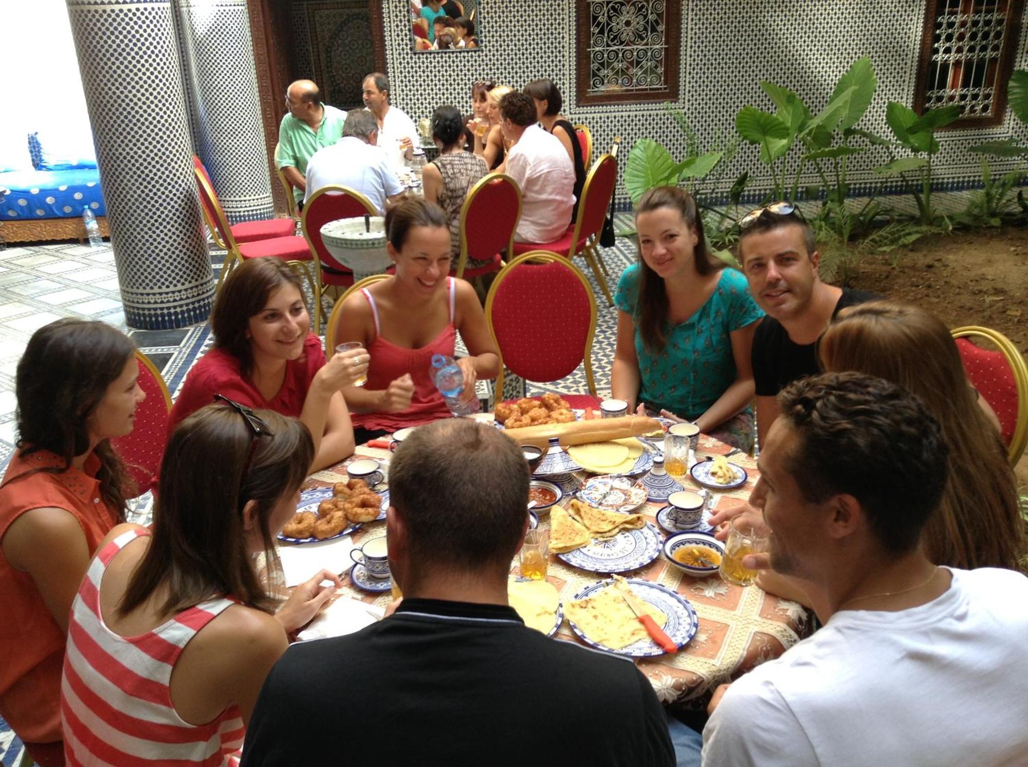 Riad Les Chrifis Navette Aeroport 24 Sur 24 Fes Ngoại thất bức ảnh